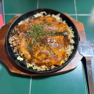 モダン焼き（豚肉トッピング）