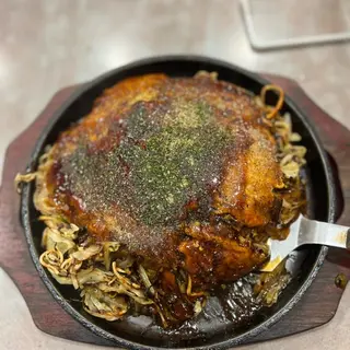 もだん焼き（豚肉トッピング）